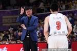 被打懵了！广东全队首节三分9中0 本土球员一分未得