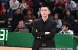 媒体人：杨鸣已经正式离任辽宁男篮主教练一职 乌戈将接替他上任