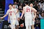 直播吧：中国男篮返回北京原地解散 郭士强让李弘权给家人带个好