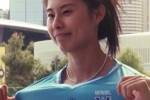 加盟WNBL！王思雨晒签约照：梦想没有边界 新篇章 开始乘风破浪